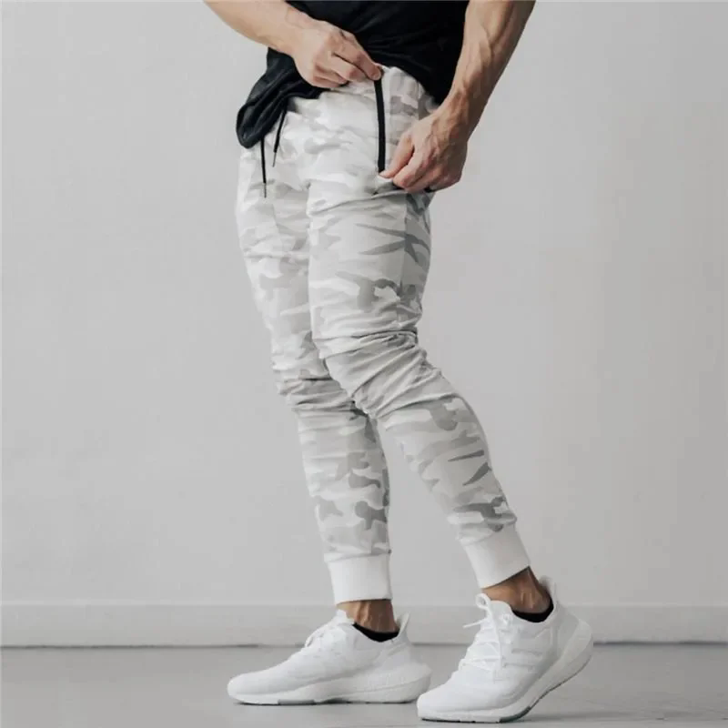 Camouflage joggingbroek voor h - Running Pant Jogger recensie en prijs